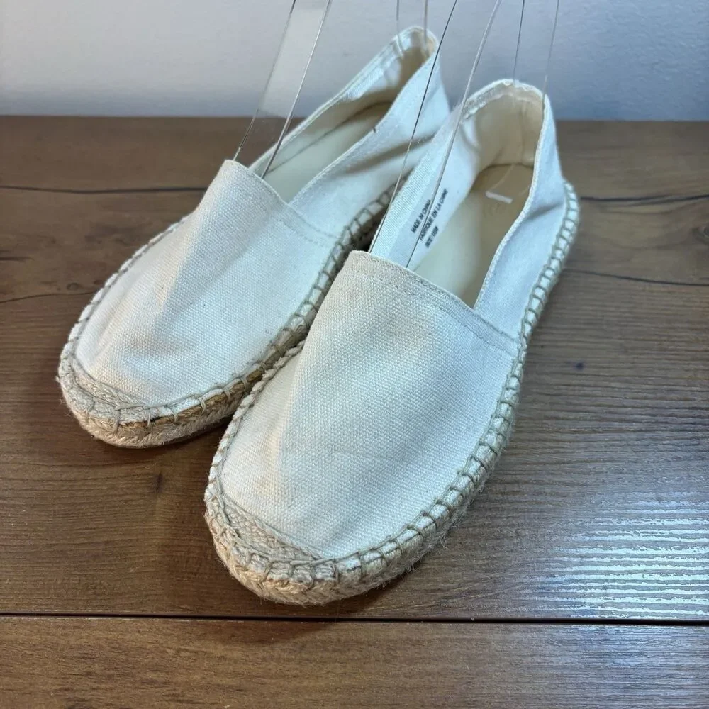 NWOT Urban Outfitters Off White Espadrilles Flats Womens Size 6